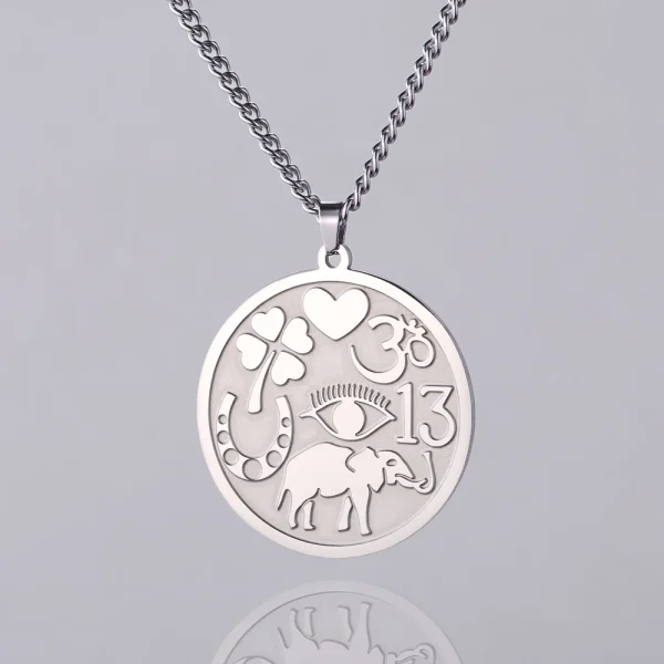 Collar de la medalla de la buena suerte Un poderoso amuleto protector Elefantes Trébol de cuatro hojas Corazón Símbolo Ohm Herradura Collar de ojos malvados Joyas de acero inoxidable
